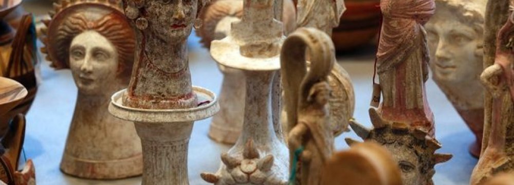 Italian Police Seize Private Museum of Stolen Artifacts