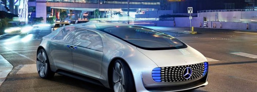 Mercedes-Benz Unveils Prototype Living Space Car