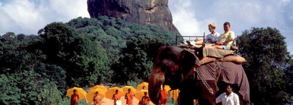 Lanka Earnings From Exports, Tourism Rise