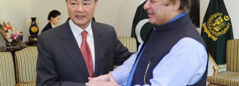 Pakistan, China Vow to Expedite Economic Corridor