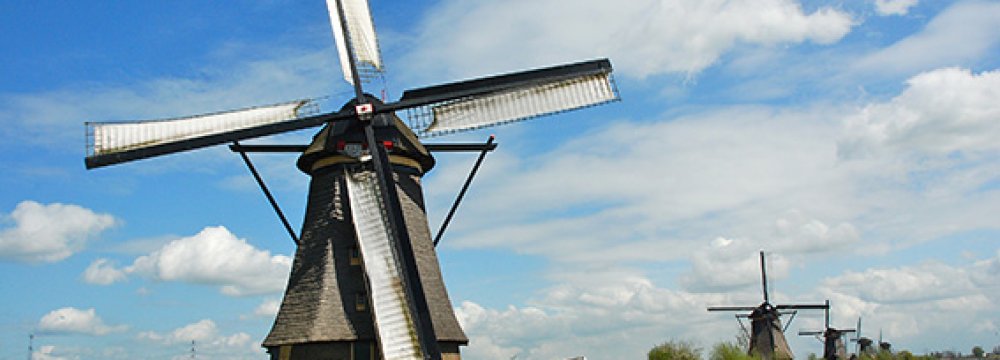 Dutch  Growth Slow