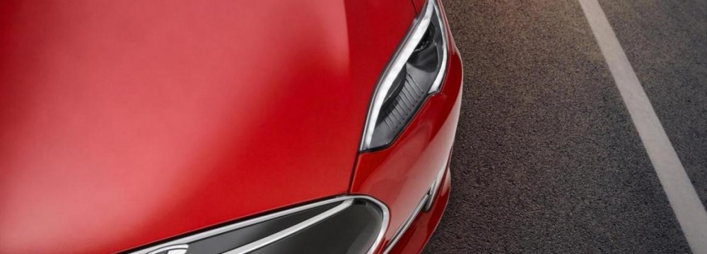 Tesla Delivers 17,400 Vehicles in Q4