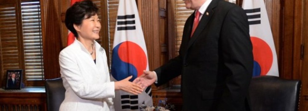 Canada, S. Korea Sign Free Trade Pact