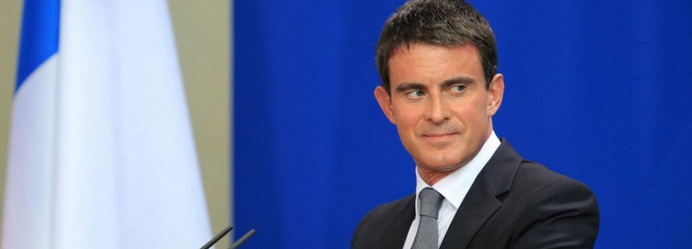 French PM: 10,000 Europeans Could Join IS by Yearend