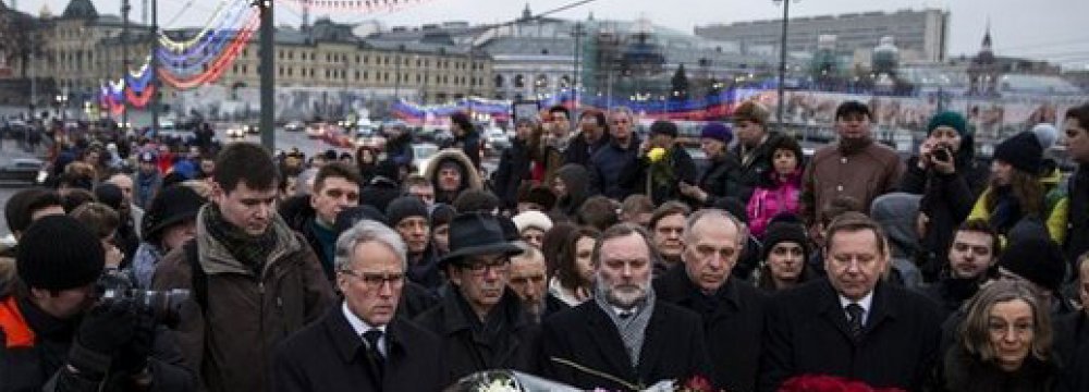 Thousands Rally in Moscow for Nemtsov