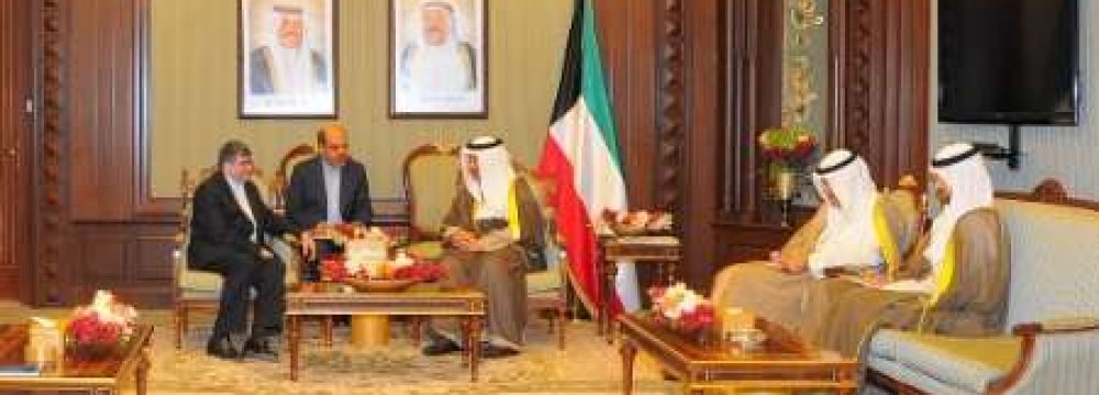 Kuwait PM, Culture Minister Confer