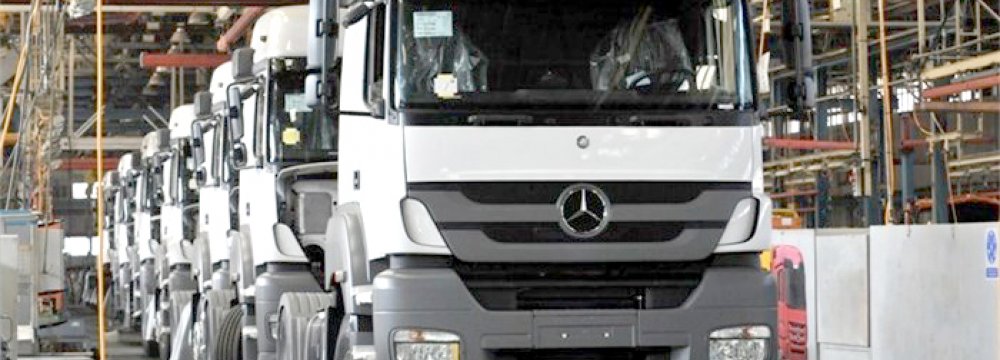 Daimler to Fight for Iran Truck Market