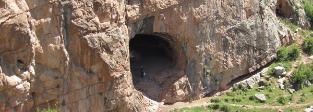 Careless Tourists Harm Cave Ecosystems
