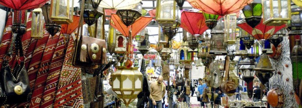 Iran Urged to Boost Profile in Handicraft Expo