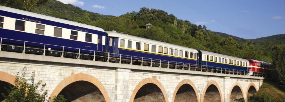 UK Luxury Train to Resume Iran Trips