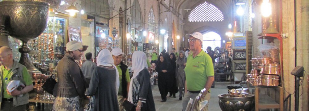 Isfahan Tour Guides, Retailers End Feud