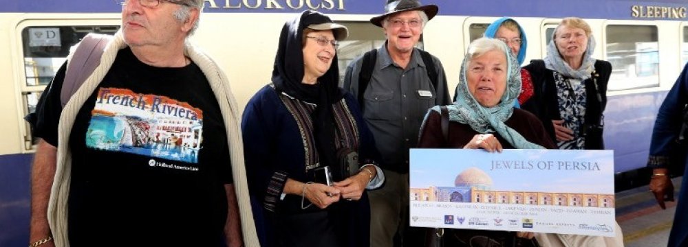 Iran to Receive More French Tourists