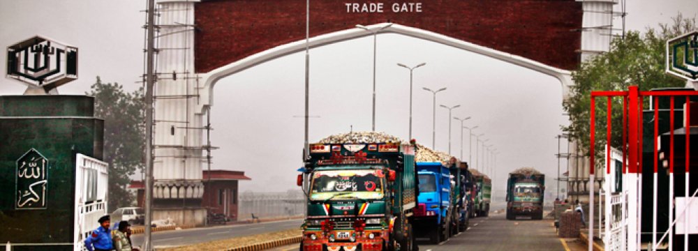 Pak Trade Deficit Shrinks