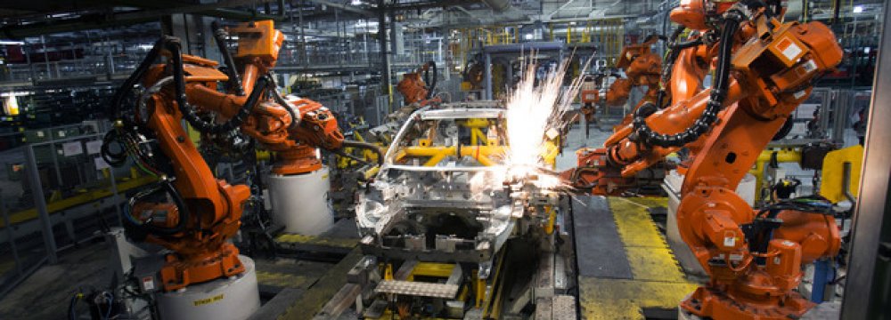 EU Industrial Output Recovers