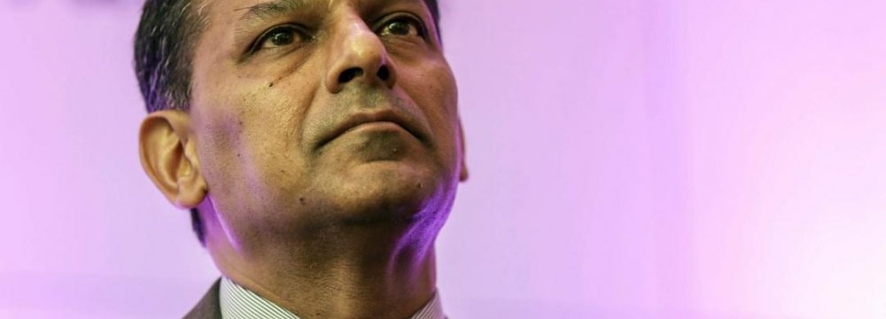 Rajan Cuts India Rate to Four-Year Low