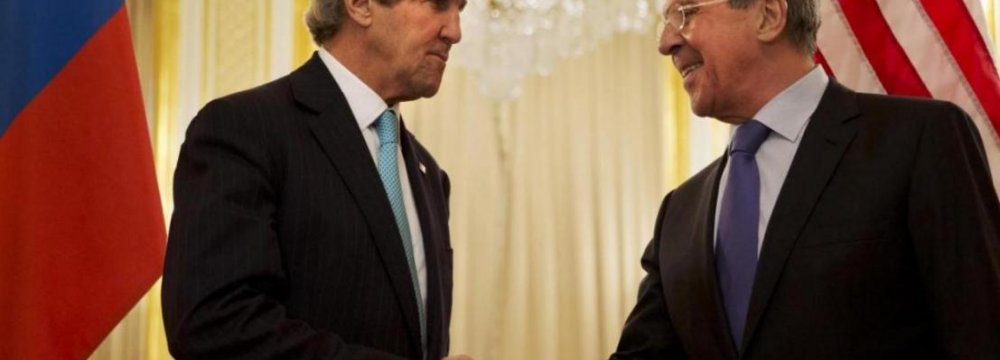 Kerry Hints at Lifting Russia Sanctions