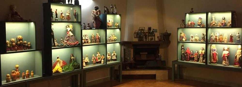 Doll Museum Invites Puppeteers 