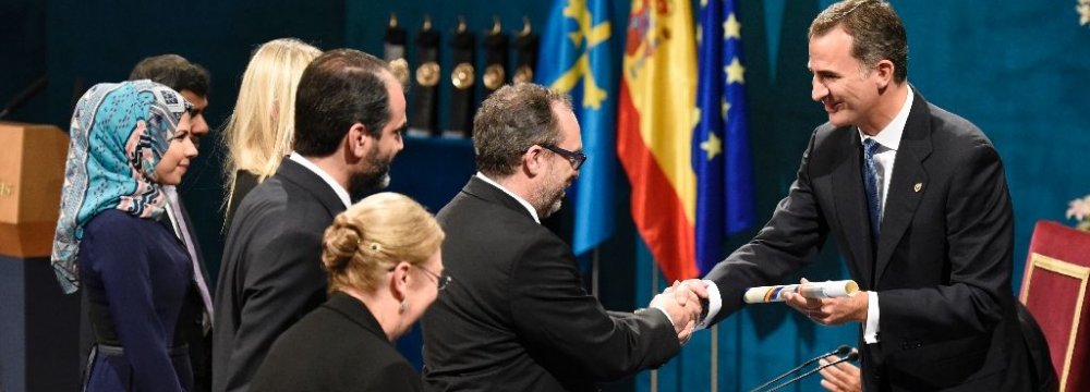 Wikipedia Awarded Top Spanish Prize for Int’l Coop.