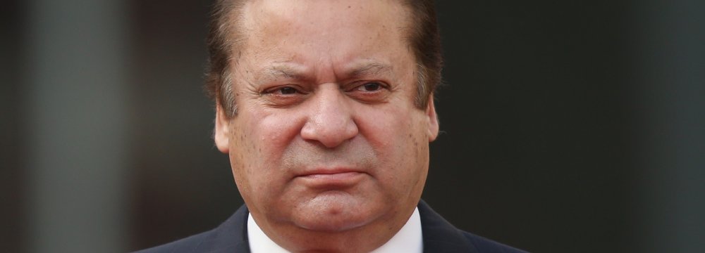 Pakistan PM Faces Pressure Over Corruption Probe Report