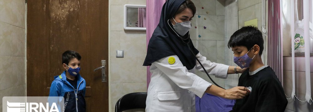 450,000 Flu Shots Distributed Throughout Iran