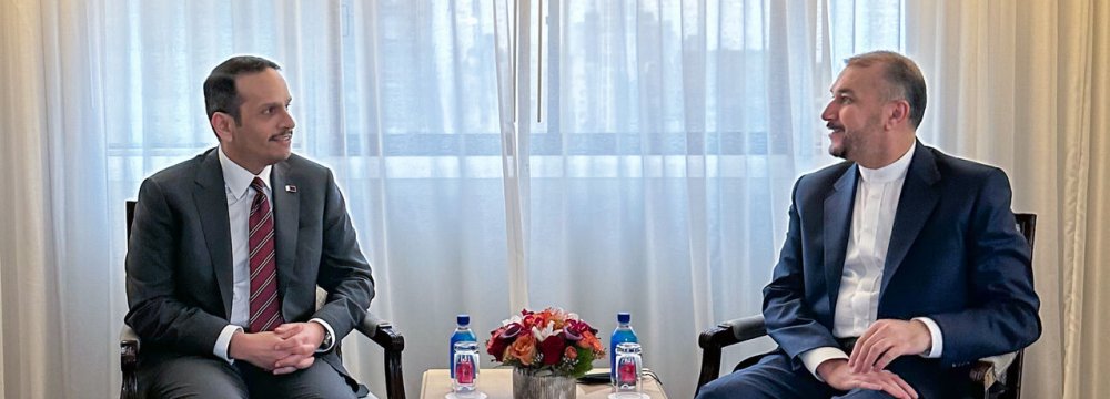 Top Iranian, Qatari Diplomats Discuss Nuclear Talks, Mutual Ties