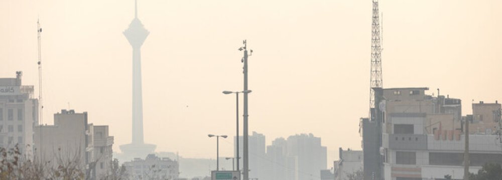 Unprecedented Thermal Inversion Grips Tehran 