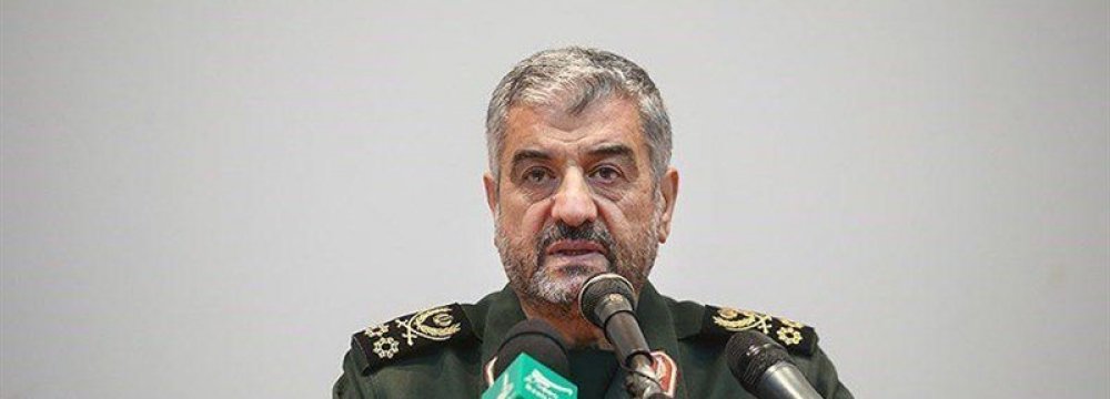 IRGC Says Obliged to Safeguard National Interest  