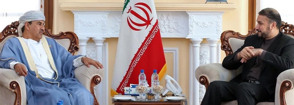 Oman Seeks Closer Regional Cooperation 