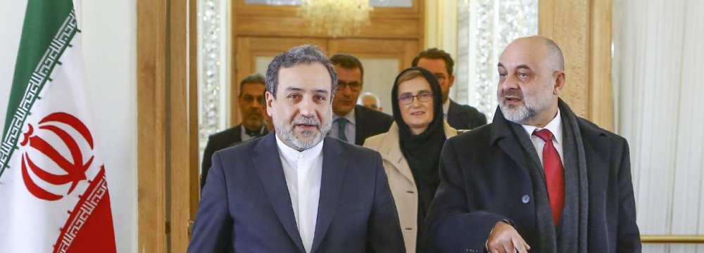 Polish Diplomat Calls Tehran Talks “Constructive” 