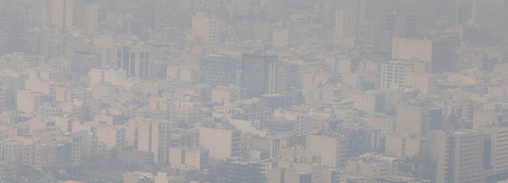 Schools Shut in Tehran Due to Air Pollution 