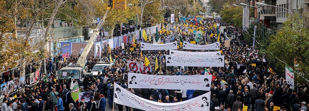 Iran Marks US Embassy Seizure, Pledges to Resist Sanctions 