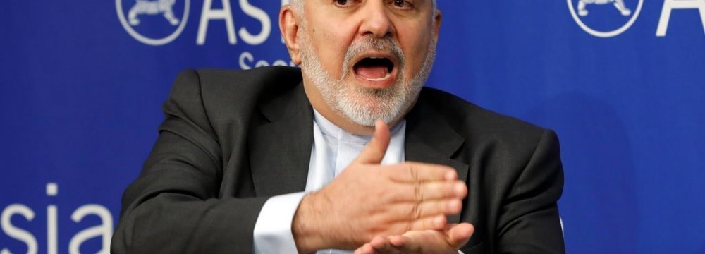 Zarif: Bid to Return Sanctions Illegal, Unacceptable