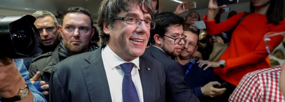 Ousted Catalonia Officials to Stand in Dec. Elections