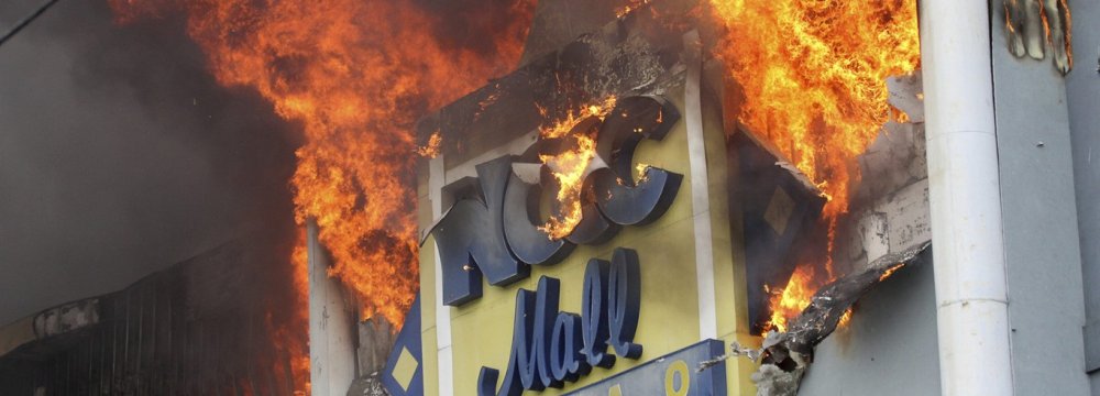 37 Dead  in Philippine  Mall Blaze