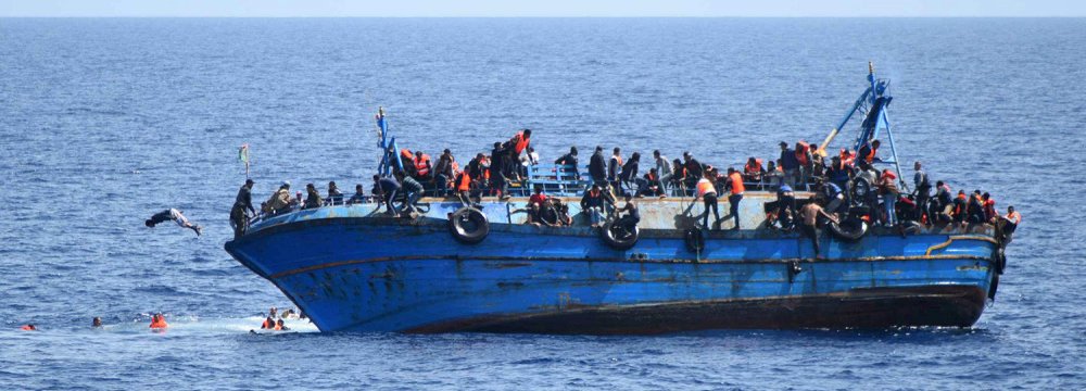 UN: 90 Migrants Feared Drowned After Boat Capsizes Off Libya