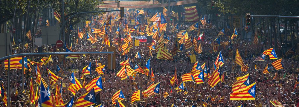 Police Arrest High-Ranking Catalan Officials in Raids