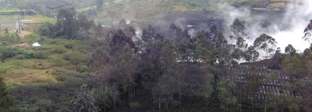 Rescue Helicopter Crash Kills 8 After Indonesian Volcano Erupts