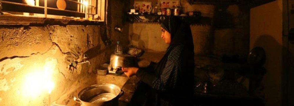 Israel Agrees to PA Request to Cut Gaza Electricity