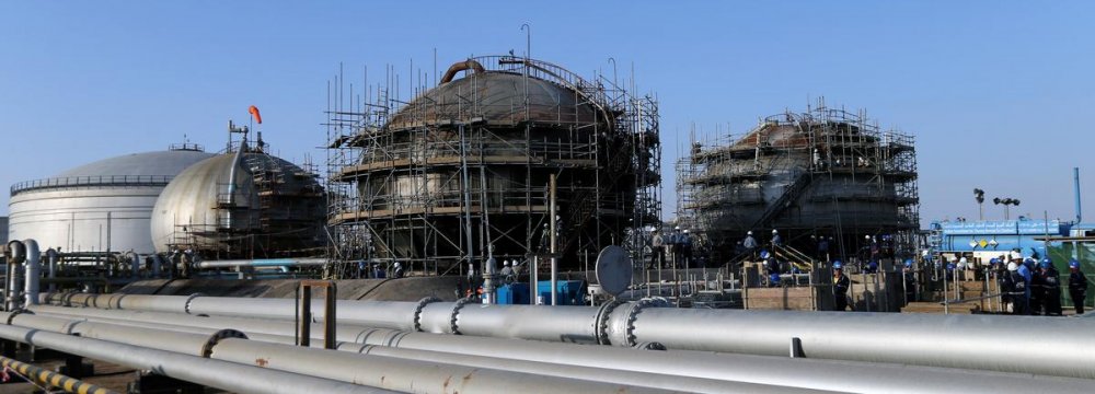 Saudis Postpone Japan's Oil Shipment