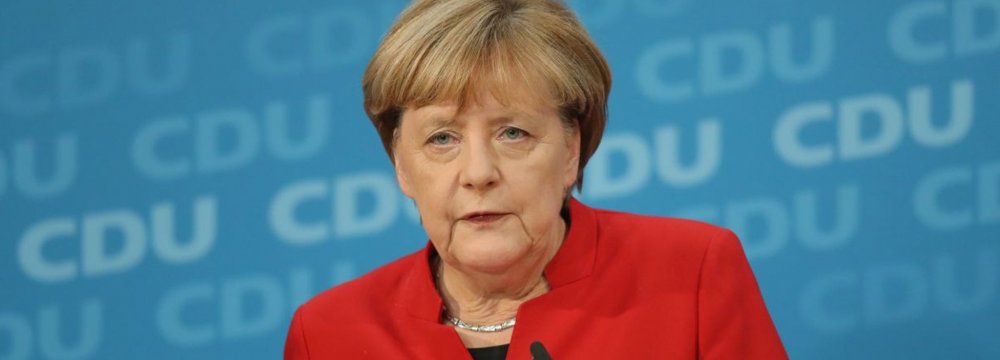 Merkel Rejects Refugee Limit for Germany