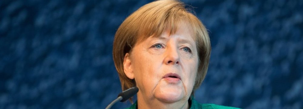 Merkel Supports Coalition With Greens, Free Democrats