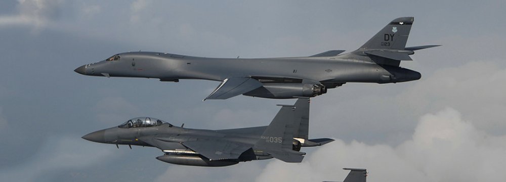 Washington, Seoul Talk Nuke Deployment to Korean Peninsula 