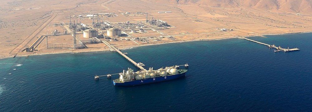 Reserves of LNG in Oman  Increase by 7% in 2022
