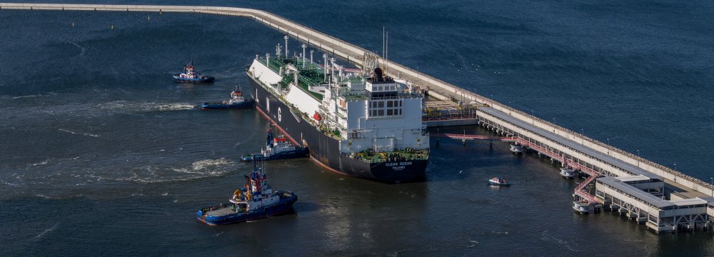 Poland Signs 20-Year LNG Deal With US Co.