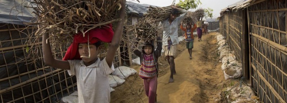 Bangladesh, Myanmar Aim to  Finish Rohingya Return in 2 Years