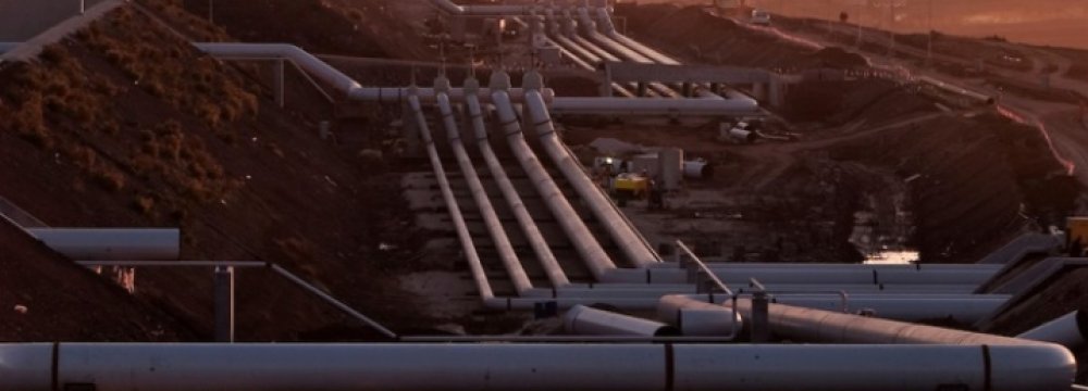 Russia Misses Global Oil Deal Target