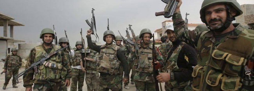 Syrian Army Ousts IS Near Raqqa