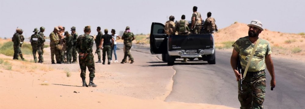 Syrian Army, Allies Close in on Islamic State in Deir Al-Zor