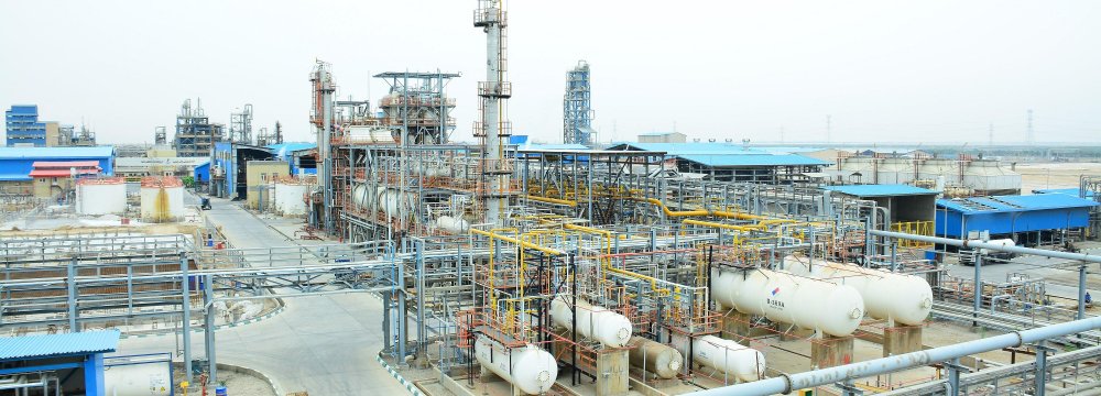 Takhte Jamshid Petrochemical Company Output Surges by 53%