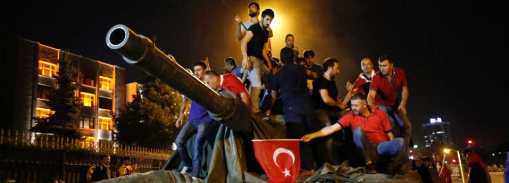 Turkey Dismisses Thousands Police, Civil Servants, Academia